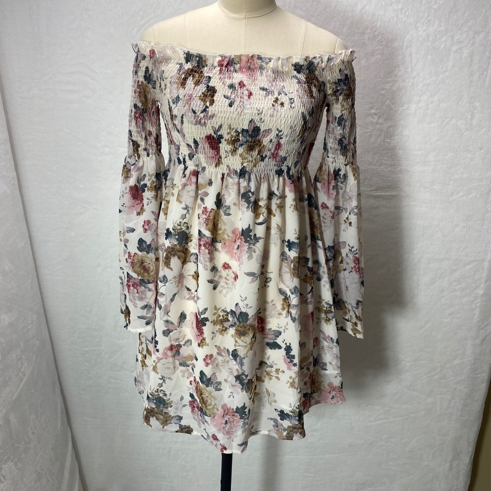 Off Shoulder M Smocked Floral Print Mini Dress Bell Sleeve Frilly Flowy Romantic